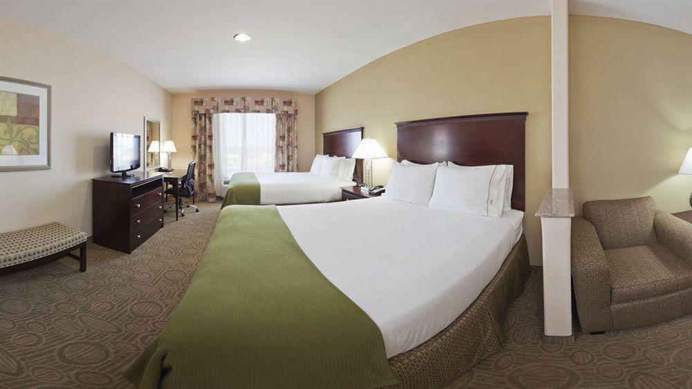 Holiday Inn Express & Suites Brownfield Ngoại thất bức ảnh