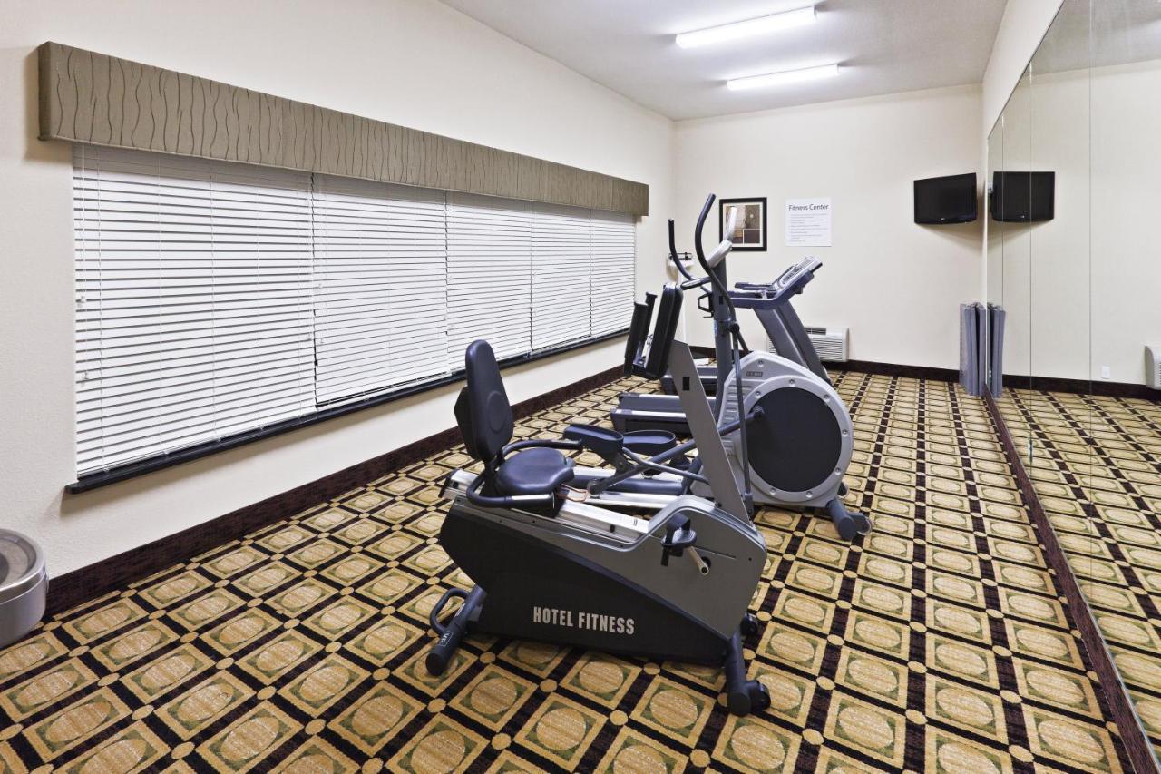 Holiday Inn Express & Suites Brownfield Ngoại thất bức ảnh